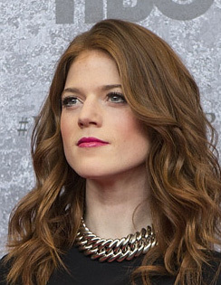 Rose Leslie på premiären av tredje säsongen av Game of Thrones