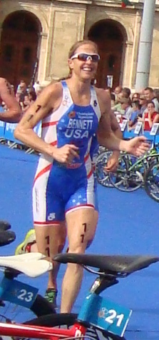 Laura Bennett im Weltmeisterschaftsrennen 2010 in Budapest