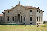 Villa Pojana, fronte