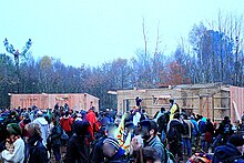 Kabanak eraikitzen. Notre-Dame-des-Landes