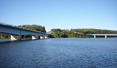 Ekolsundsviken och broarna, vy mot väst