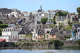 Auray, vue depuis la Terre Rouge.