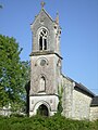 Façade de l'église d'Orlac