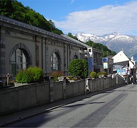 Main street, thermal baths (left)