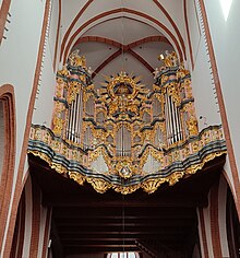 Prospekt zrekonstruowanych organów