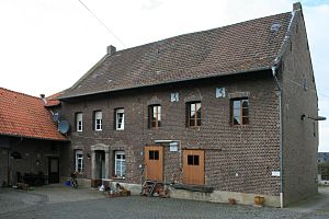 Die Hofseite der Unterbrucher Mühle