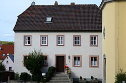 Kleinrinderfeld, Pfarrhaus-001.jpg