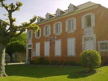 Mairie de Barzun.jpg