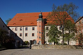 Castillo de Neumarkt, sede del Palatinado-Mosbach-Neumarkt, reconstruido (1520-1539) por Federico II, que en 1544 se convirtió en elector palatino y se trasladó a Heideberg