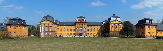 Palacio de Löwenstein en Kleinheubach (1721 y 1732), según proyecto de Louis Remy de la Fosse realizado por Johann Dientzenhofer