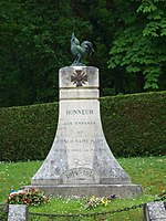 Monument aux morts de Chalo-Saint-Mars (d)