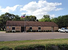 Danbury Texas City Hall.jpg