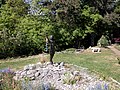 Statuia lui Sadako Sasaki în Parcul Păcii din cadrul Universității din Seattle, Washington. Parcul a fost construit de Floyd Schmoe.