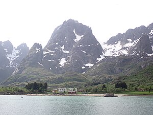 Vue de la face est de Rulten depuis Rekneset.