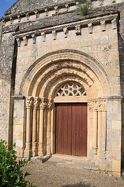 A Saint-Vincent templom bélletes kapuja