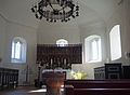 Interieur van deze kerk met hoogaltaar