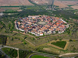 An aerial photograph showing the layout of the town and the way it was built as a fortification.