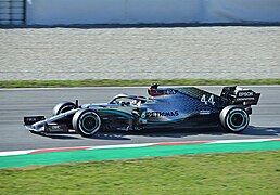 Der F1 W11 EQ Performance bei den Vorsaisontests noch silbern lackiert