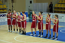 Emma Meesseman (n° 11) met de Lotto Young Cats, Euro Cup Women 2011-2012