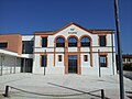 Ancienne façade et entrée principale de la mairie.