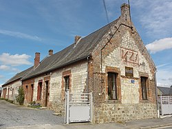 Skyline of Mesbrecourt-Richecourt