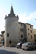 Vue de la tour d'angle des remparts de la vieille ville dite « tour de l'Horloge ».