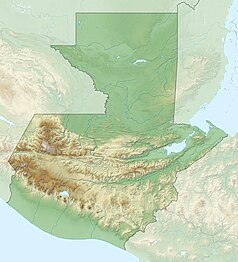 Mapa konturowa Gwatemali, na dole nieco na lewo znajduje się czarny trójkącik z opisem „Acatenango”