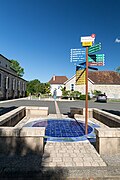 Signalétique sur la place.