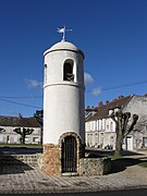 Clocheton à côté de la mairie.