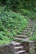 Escalier menant à la forteresse