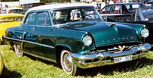 Lincoln Capri Sedan 1953.jpg