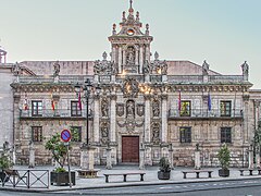 Fachada de la Universidad de Valladolid (1716-1718)