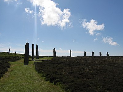 Monument megalitic-inelul lui Brogar din Scotia