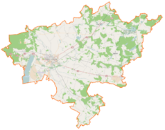 Mapa konturowa powiatu stargardzkiego, na dole znajduje się punkt z opisem „Kościół Chrystusa Króla”