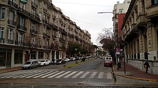 Inicio de la Avenida Caseros.