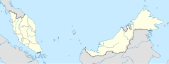 Mapa konturowa Malezji, blisko lewej krawiędzi nieco u góry znajduje się punkt z opisem „George Town”