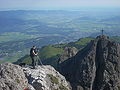 Blick von den Drei Schwestern auf Waldgebiet Rote Au, Matschels und Illspitz im Vorarlberger Rheintal