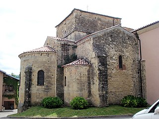 Chevet de l'église d'Anneyron.