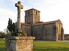 Eglise du Vieux Pouzauges.jpg