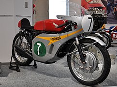 250cc: Honda RC166 (Hailwood, 1966)