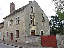 Larchant maison du Pélerin.jpg