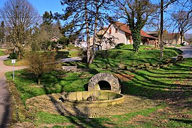 La fontaine ronde.