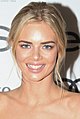 Samara Weaving interpreta Heather