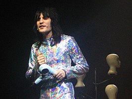 Noel Fielding als Vince Noir, een van de door hem gespeelde typetjes uit The Mighty Boosh.