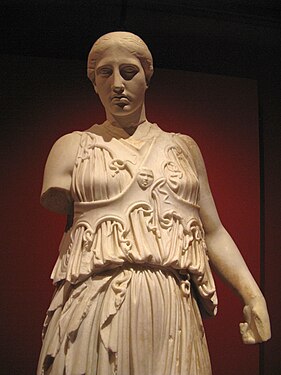 Athéna à l'égide en croix. Pergamon Museum.