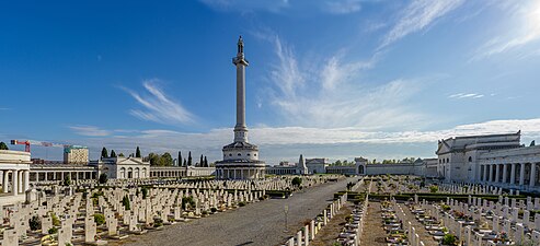 Il Faro di Brescia nel cimitero detto "Vantiniano"