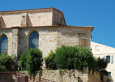 Chapelle adossée à l'abside.