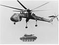 CH-54 Tarhe та причіплений XM551 Sheridan