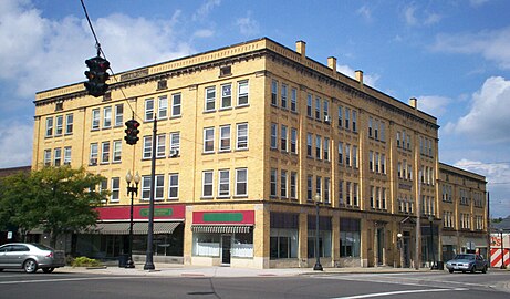 Riddle Block No. 9 at the corner of West Main and North Chestnut Streets, 2009