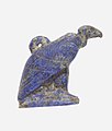 Amulett eines Geiers aus Lapislazuli, zwischen 664 und 332 v. Chr.